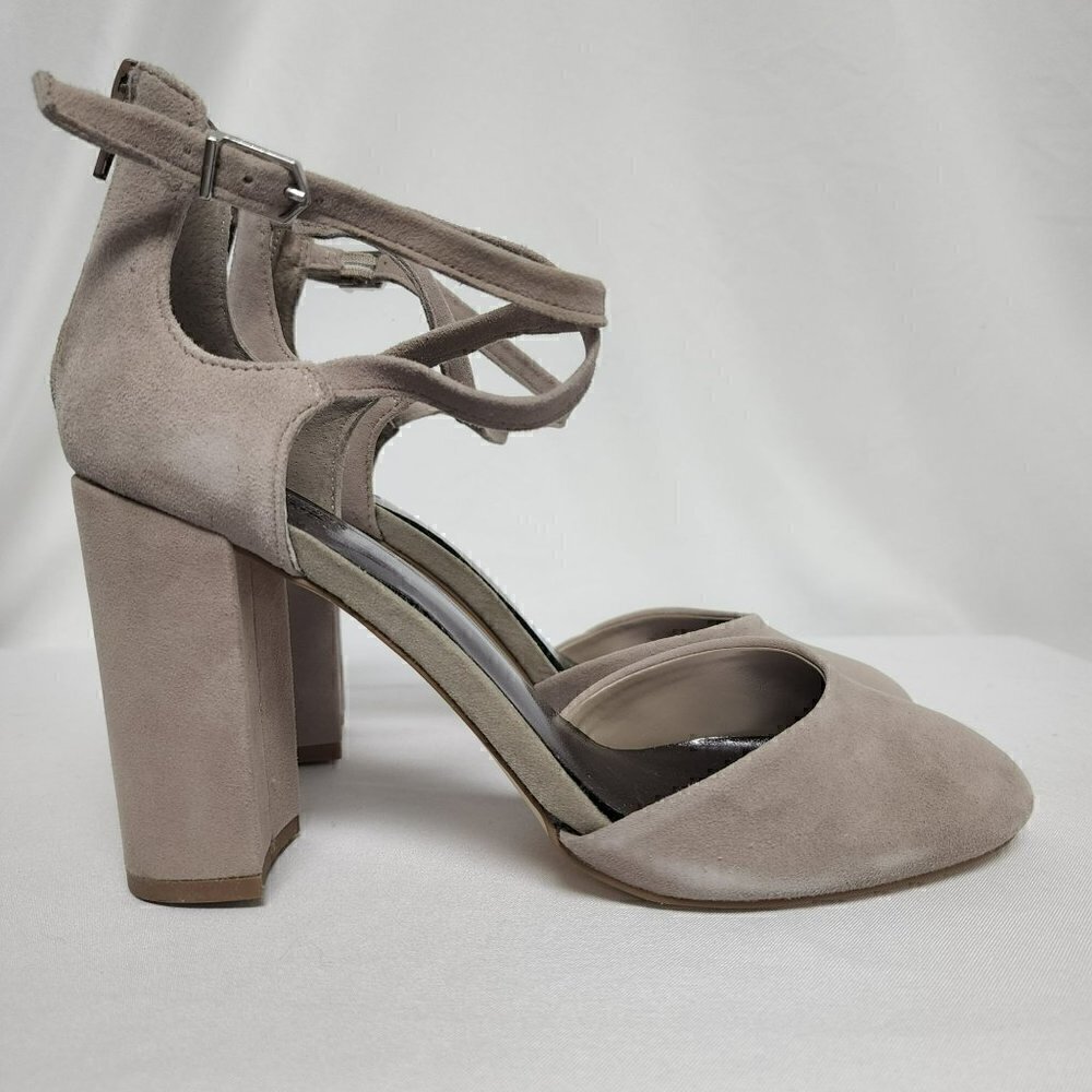 Bleeker & Bond Lora Pumps Taupe Suede Block Heels 9